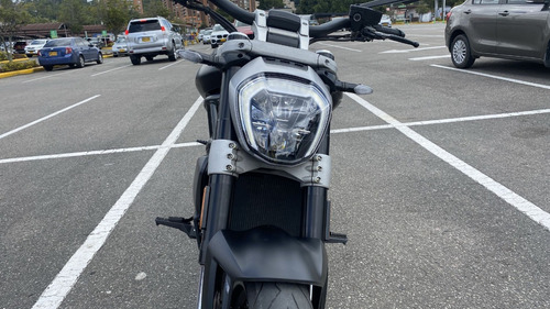 Imagen 14 de 22 de Ducati X Diavel S
