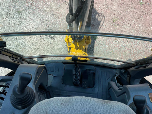 Imagen 11 de 14 de Retroexcavadora Jhon Deere 2012 4x4 Lista Para Trabajar