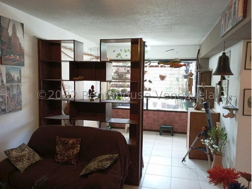 Apartamento En Venta En Lomas Del Ávila 23-9737 Yf