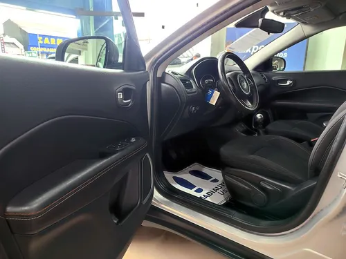 Jeep Compass SPORT 2.4 MECANICA 4X2 GASOLINA