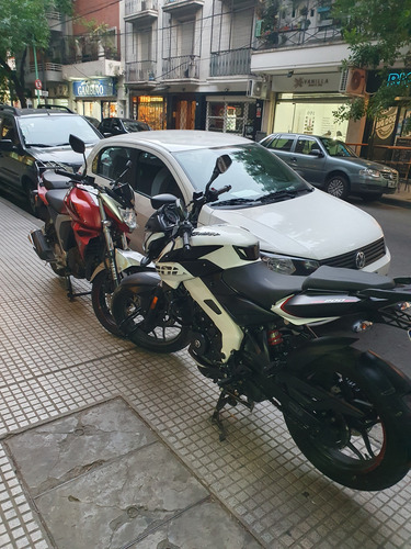 Rouser Ns 200 2024