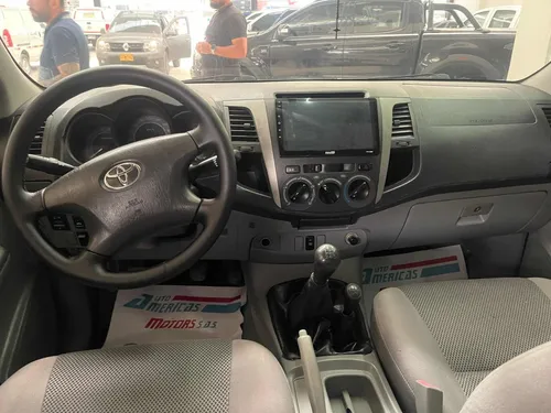 Toyota Hilux 2.7 Imv 4x4