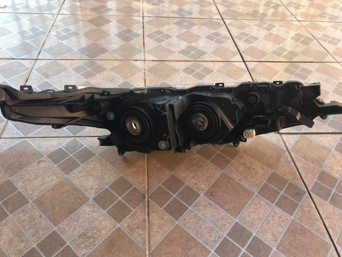 Imagem 8 de 9 de Farol Corrola 2019 Lado D/e Par .
