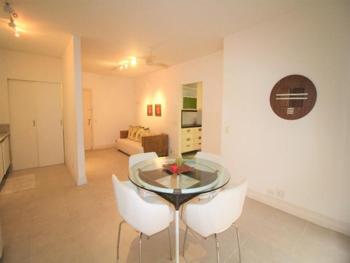 Imagem 4 de 17 de Guarujá Pitangueiras Flat 1 Dormitórios Ar Condicionado Piscina Lazer Completo Manobrista Serviço De Praia Portaria 24 Horas - Fl0004 - 34707502