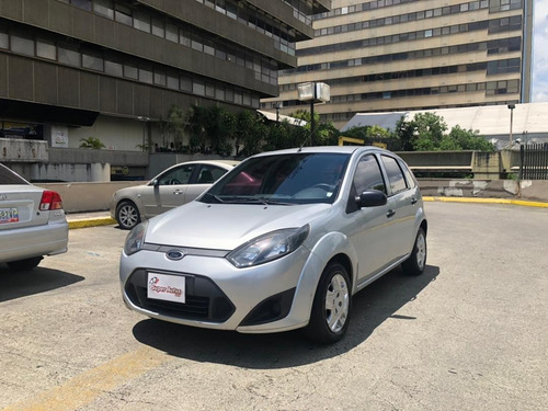 Imagen 1 de 13 de Ford Fiesta Move 2011