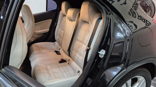 Mercedes-Benz Classe GLA 200