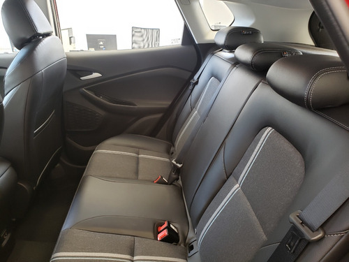 Imagen 12 de 16 de Chevrolet Tracker 1.2t At Ltz .gl