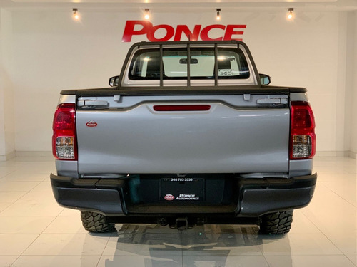 Imagen 7 de 12 de Toyota Hilux 2017 Cabina Regular Std