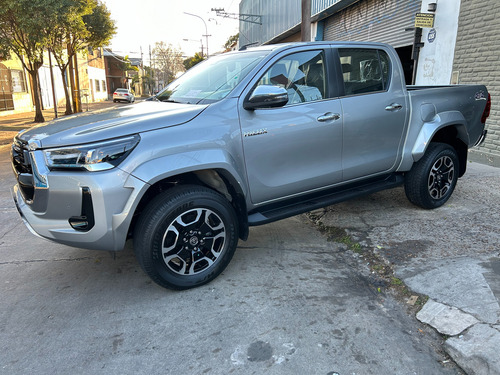 Toyota Hilux Pick-Up 2.8 Cd Srx 204Cv 4X4 At