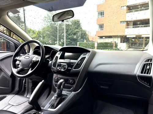 Ford Focus 2.0 Titanium At