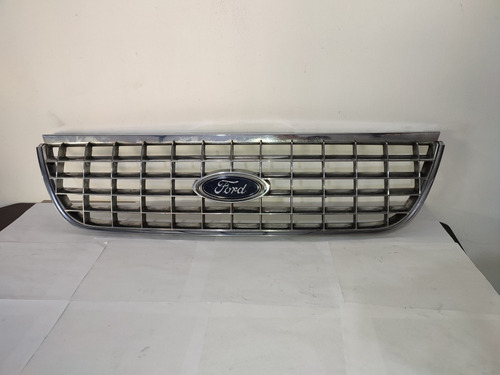 Parrilla Delantera Ford Explorer 2.002-2.005