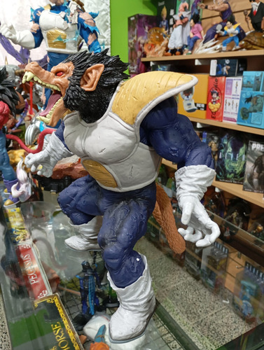 Figura Anime Vegeta Ozaru Dragón Ball Z 29cm
