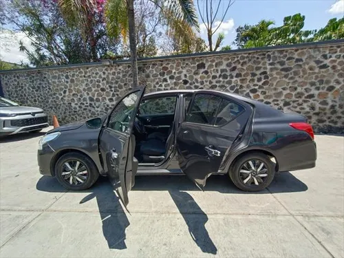 Nissan Versa 1.6 Advance Mt