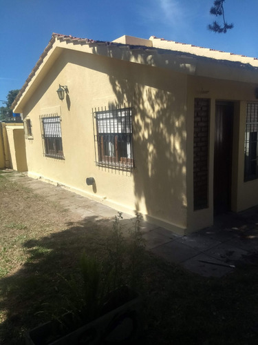 Chalet Para 4 Mar De Ajo Parque Parrilla Garage 3 Cuadras Del Mar