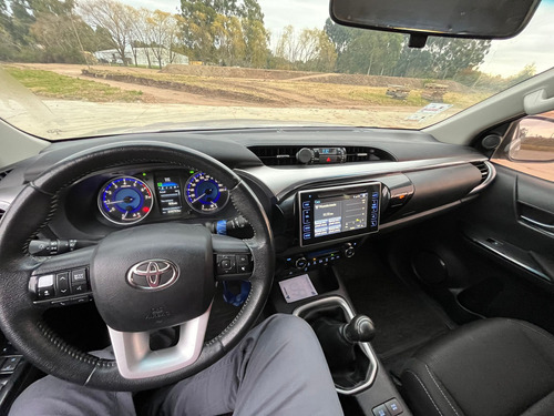 Toyota Hilux 2.7 Cd Srv Vvti 4x2 - A3