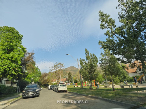 Depto En Venta De 4 Dorm. En Lo Barnechea, Cerca Arrayan