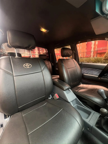 Toyota Hilux 2.4 Ex Hi Rider Plus