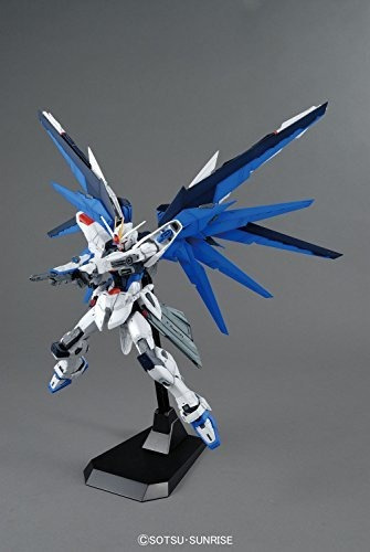 Kit De Construcción Bandai Hobby Mg Freedom Gundam Versión