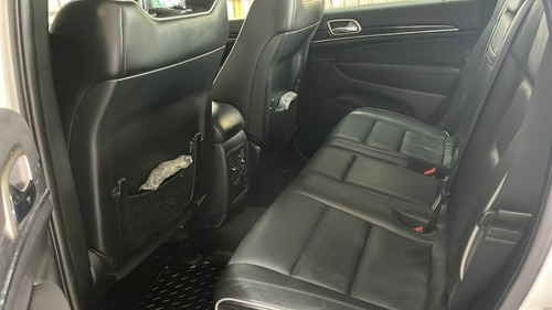 Imagen 16 de 16 de Jeep Grand Cherokee 2013 3.6 Overland 286hp At (4cub Nuevas)