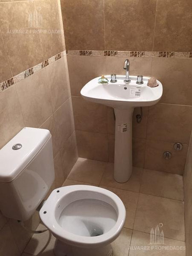 Imagen 5 de 21 de Casa - Barrio Parque Leloir
