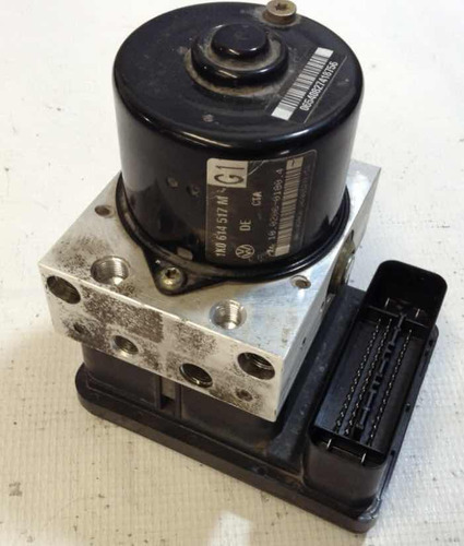Modulo Abs Volkswagen 1k0 907 379 Q / 1k0 614 517 M (Usado)