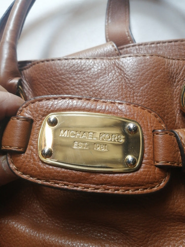 Imagen 1 de 10 de Bolso D Dama M K Marrón En Piel Creo 3 Compartimentos