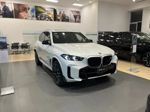 BMW X5 4.4 V8 M60I