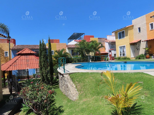Imagen 2 de 19 de Venta Casa En Condominio Bugambilia Tzompantle - V222