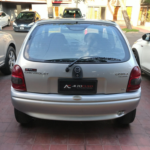 Imagen 4 de 8 de Chevrolet Corsa
