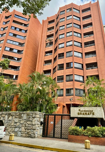 Se Vende Apartamento 90m2. El Rosal.