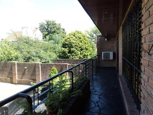 Venta El Palomar Chalet 6 Mb 5 Baños Piscina Quincho Cocheras Varias 594 Cub 480 Mts F: 7048