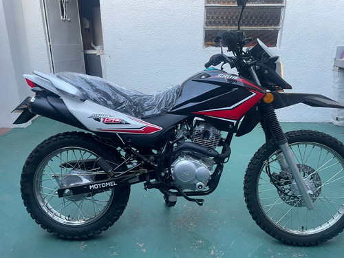 Motomel Skua 150 V6