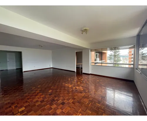 Apartamento En Venta En Lomas De Santa Rosa De Lima Con Vista Al Ávila