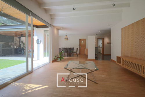 Hermosa Casa En Venta La Reina Alta