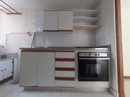 Imagen 9 de 16 de Apartamento En Arriendo Los Alpes 622-17978