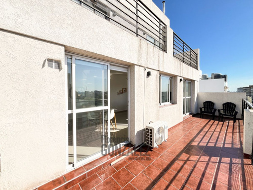 Departamento 4 Amb Con Cochera. 2 Baños. Piso Unico