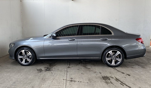Imagen 8 de 13 de Mercedes Benz Clase E 2019 2.0 200 Avantgarde At