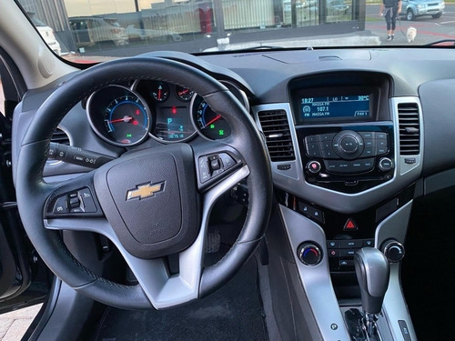 Imagem 7 de 10 de Chevrolet Cruze 1.8 Sedan Lt Automático