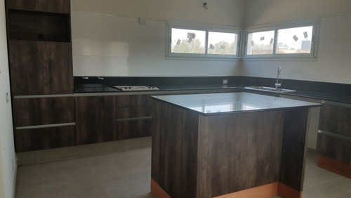 Imagen 15 de 30 de Greenville, Casa En Venta De 3 Dormitorios, 3 Baños, A Estrenar. Seguridad 24 Hs