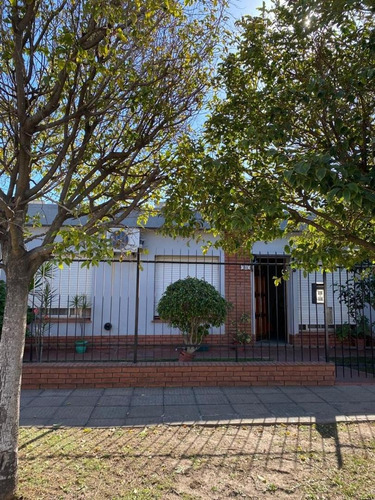 Imagen 1 de 9 de Casa En Venta