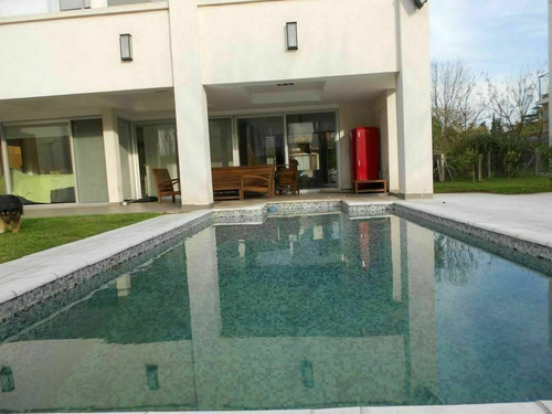 Imagen 6 de 15 de Casa Barrio Cerrado Altos Del Sol Ituzaingo Norte Minimalis