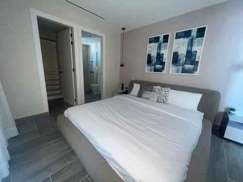 Se Alquila Apartamento En Exclusiva Torre En Naco 1 Habitaciones, 1 Baños, 1/2 Baño Sala Comedor Cocina, Balcón Área De Lavandería, 1 Estacionamiento Torre Cuenta Con Ascensor, Área Social Pisci