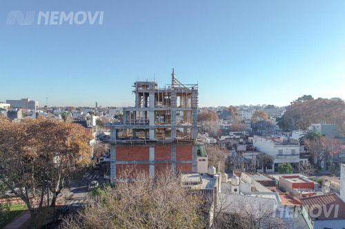 Venta Local Con Patio Parque Saavedra