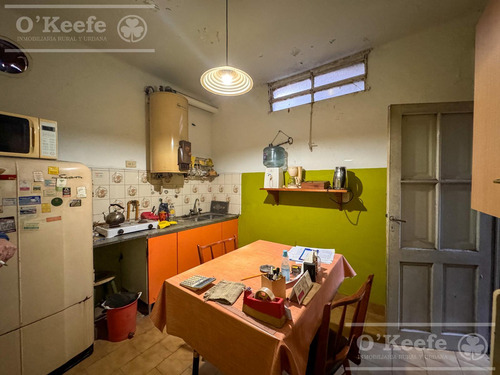 Casa En Venta - Bernal Centro