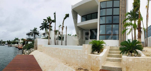 Imagen 11 de 28 de Se Vende Lujosa Casa En Puerto Cancún C2023
