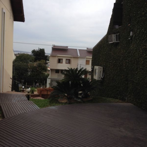 Casa Em Ipanema Com 4 Dormitórios - Mi5493