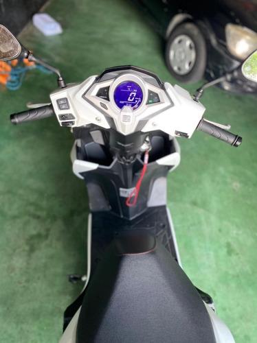 Imagem 2 de 4 de Honda Elite 125