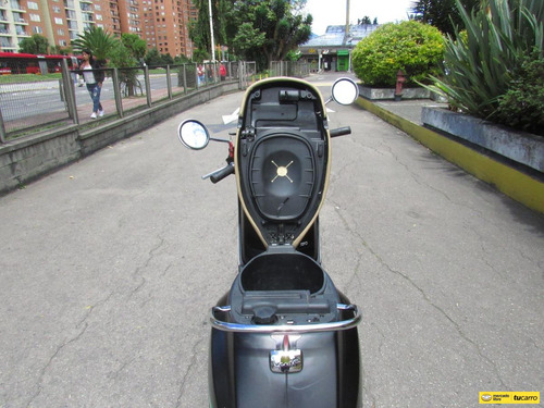 Imagen 15 de 25 de Vespa Vxl 150