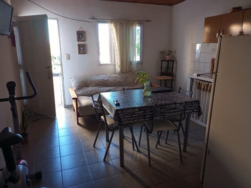 Imagen 5 de 16 de Casa Mas Depto Servicio