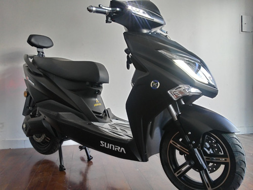 Imagen 10 de 25 de Scooter Electrico Hawk Sunra Litio 3000w Moto Eco Capital